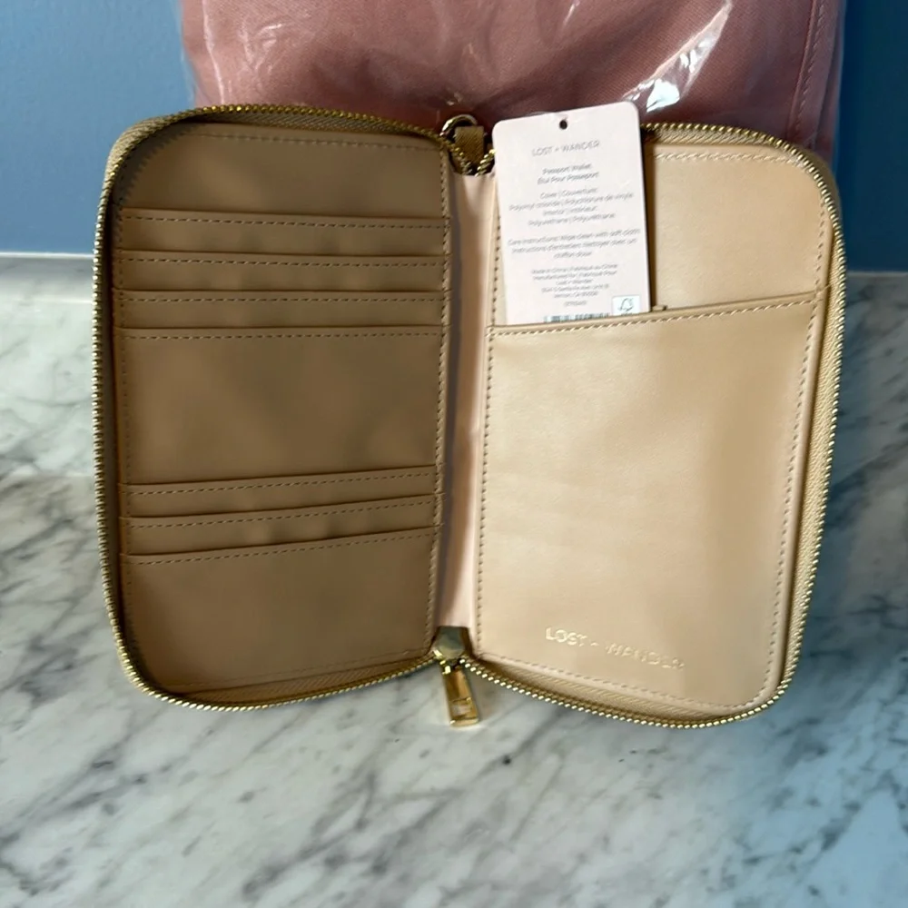 Travel bundle - Picture 3 of 5